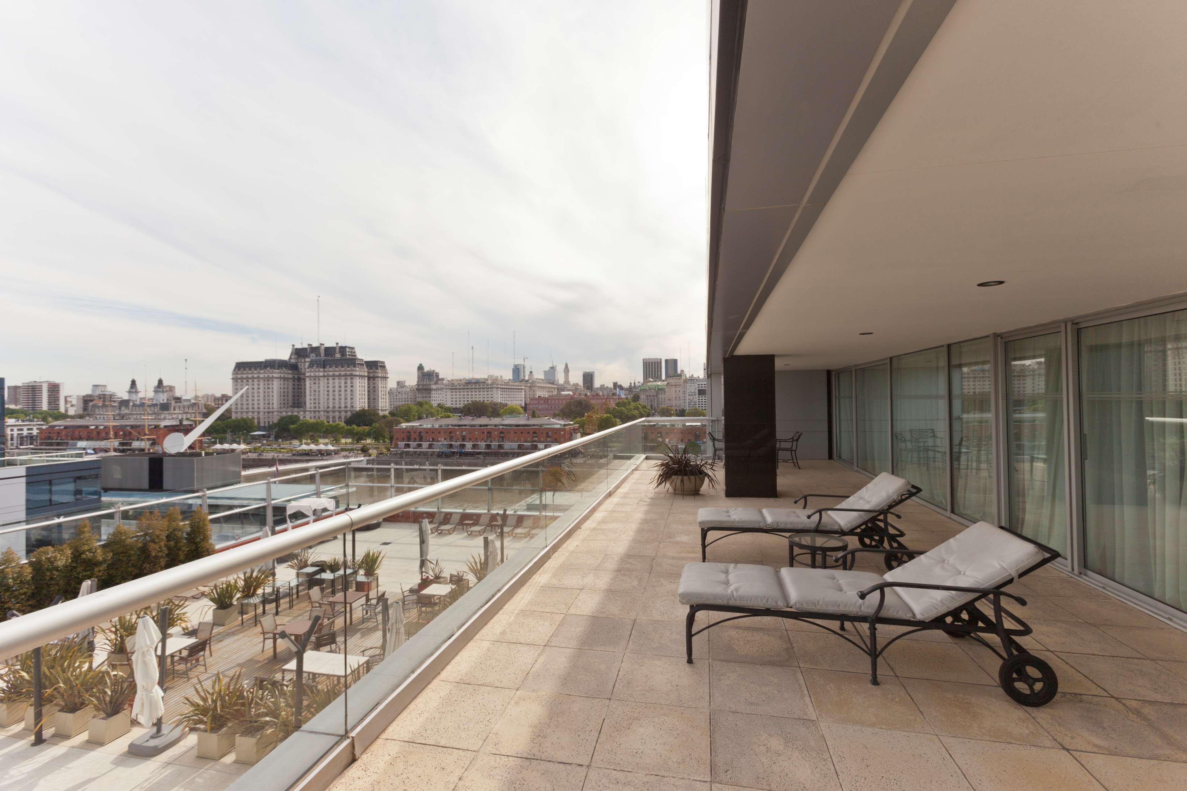 Hilton Buenos Aires Hotel Exterior photo