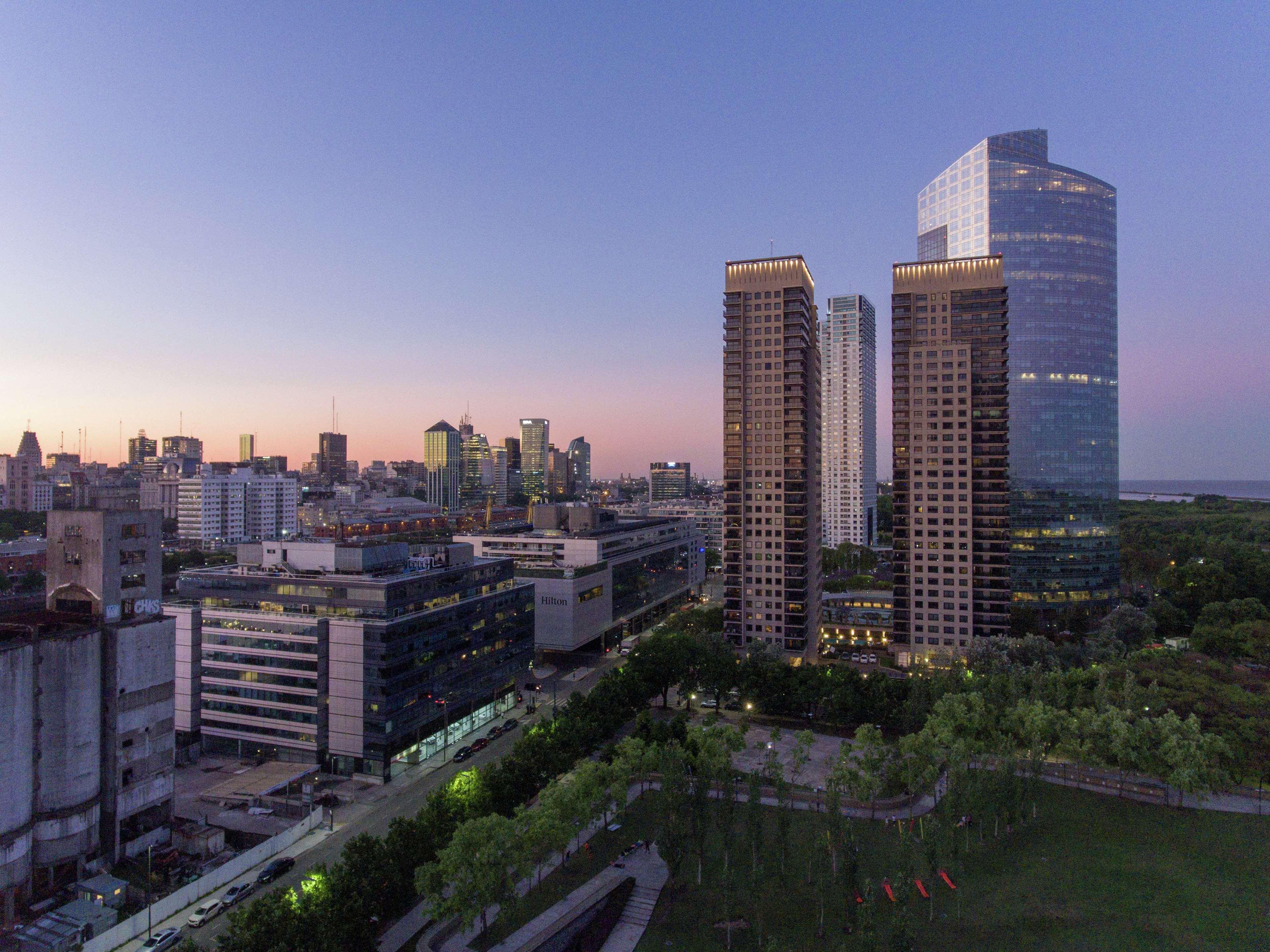 Hilton Buenos Aires Hotel Exterior photo