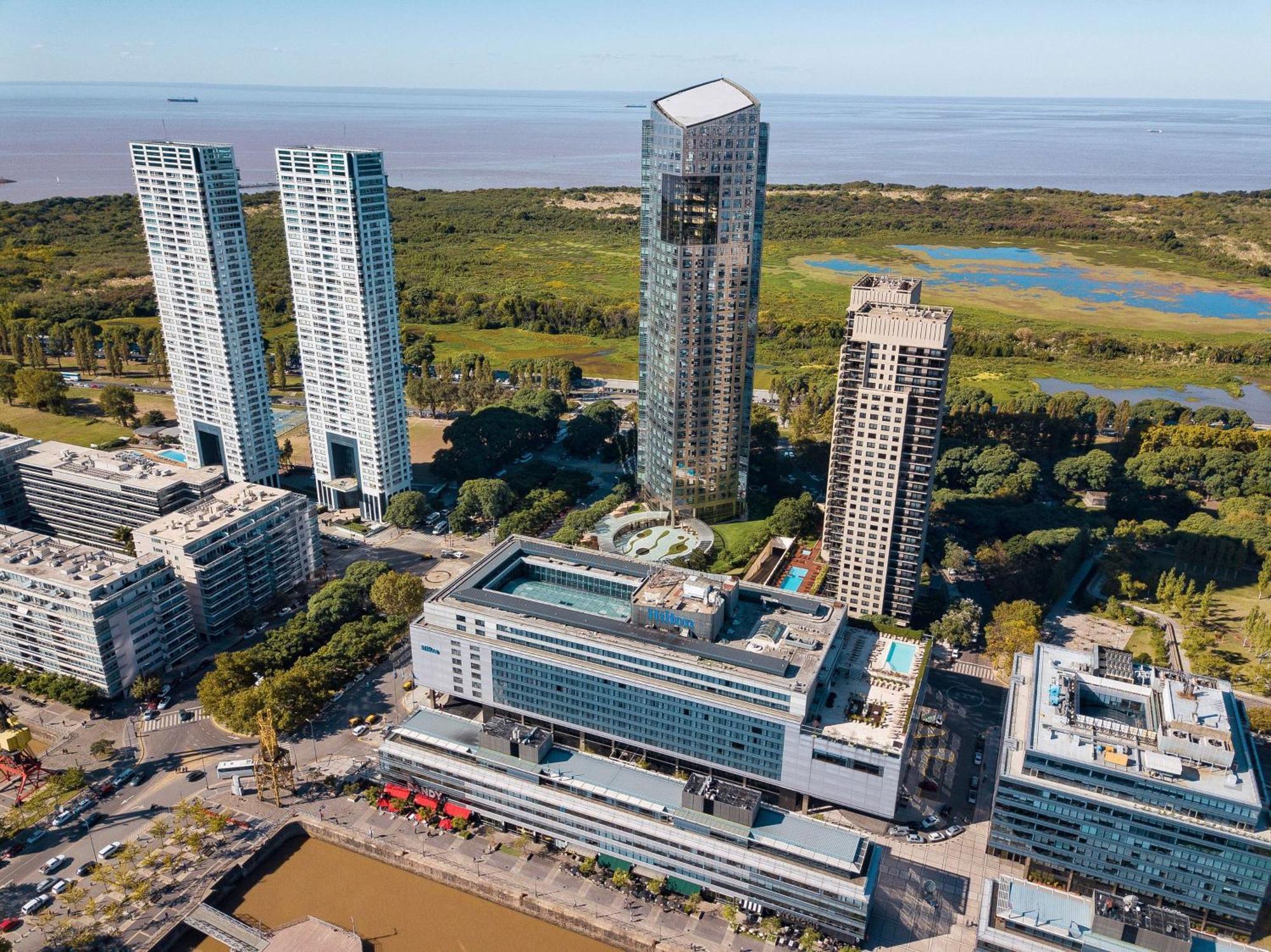 Hilton Buenos Aires Hotel Exterior photo